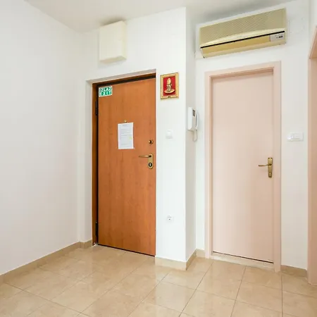 With Parking Space - 22293 * Сплит