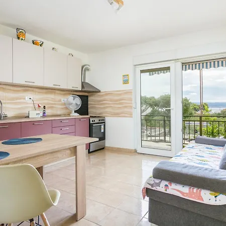 With A Parking Space - 22293 Apartamento Split