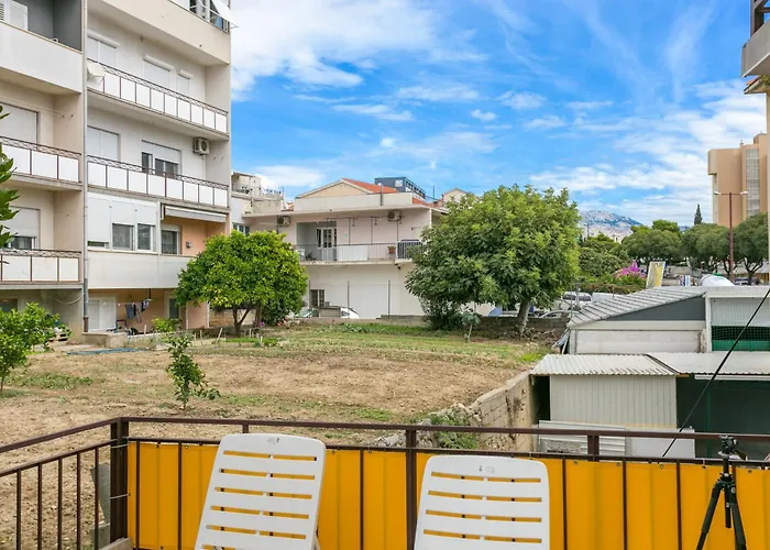With Parking Space - 22293 Split